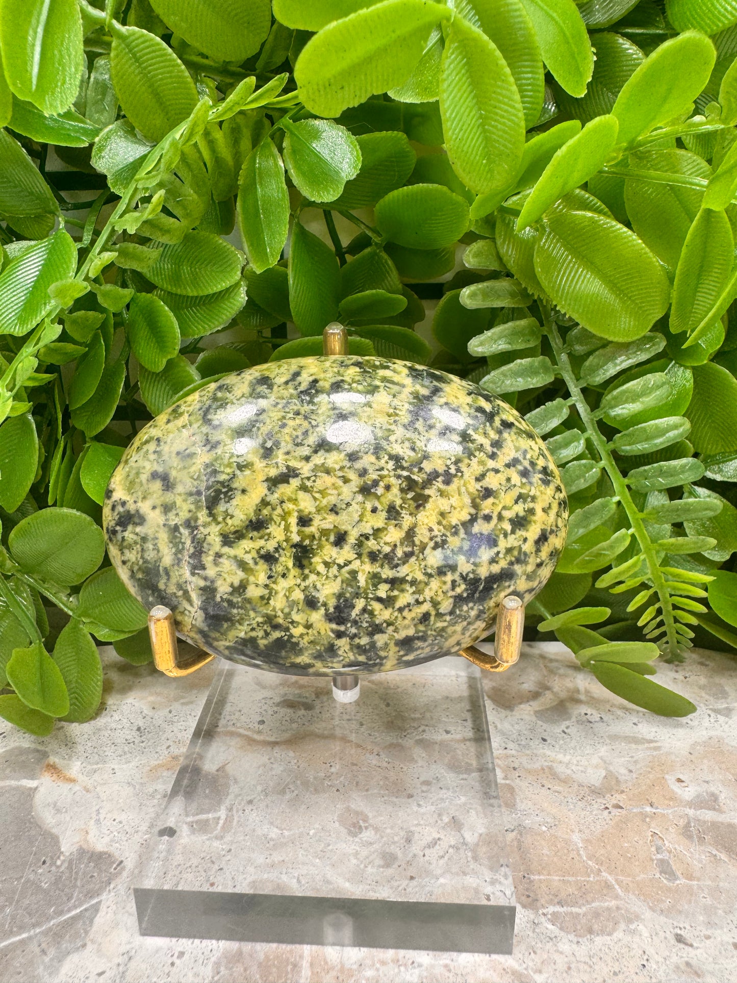 Mixed Serpentine Palm Stone 170g