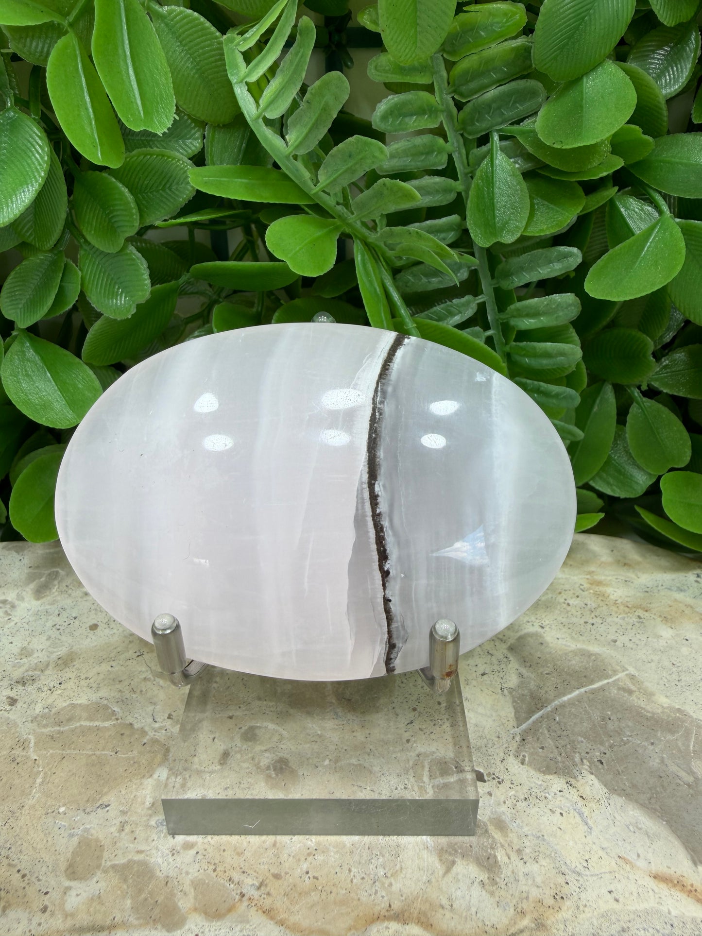 Smokey Pink Mangano Heart 132g