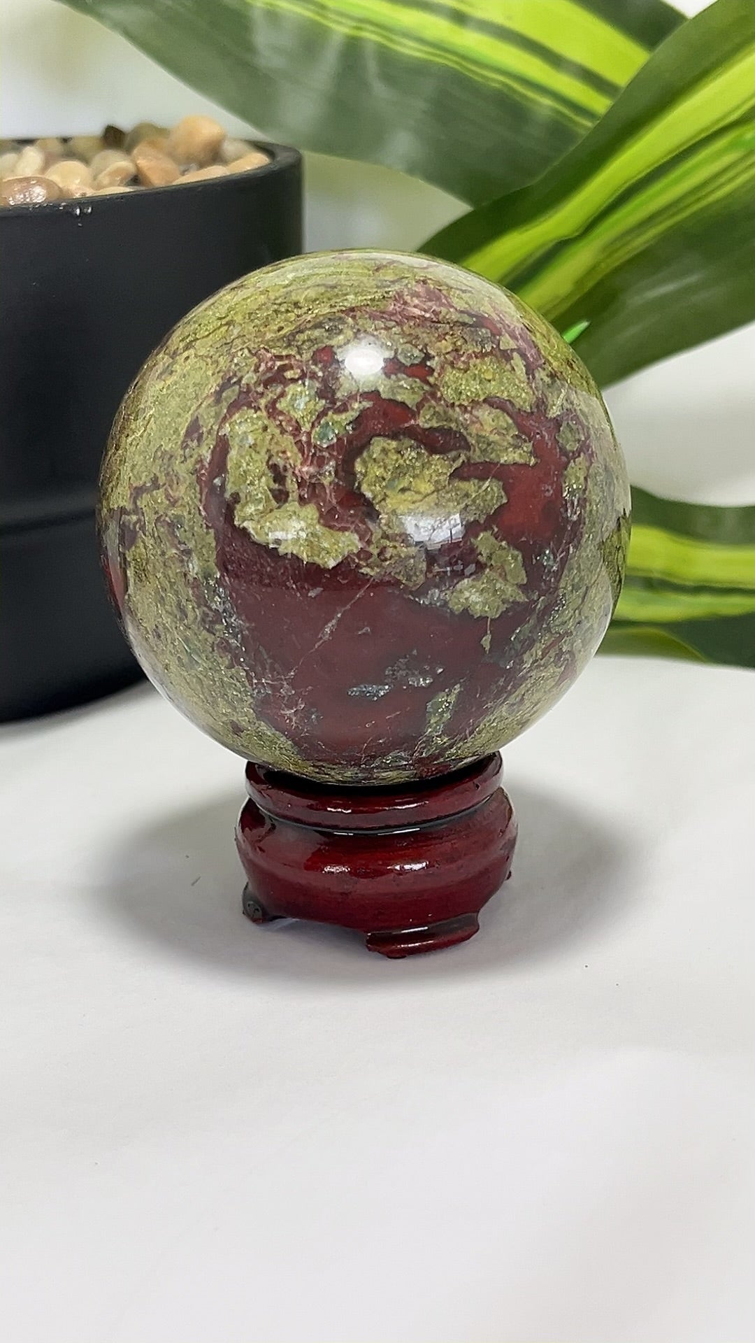 Dragon Blood Sphere 624g