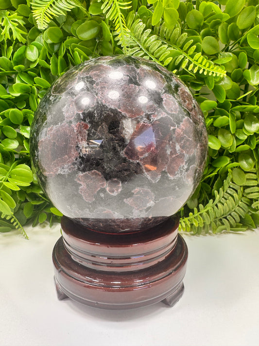 Garnet Sphere 6448g