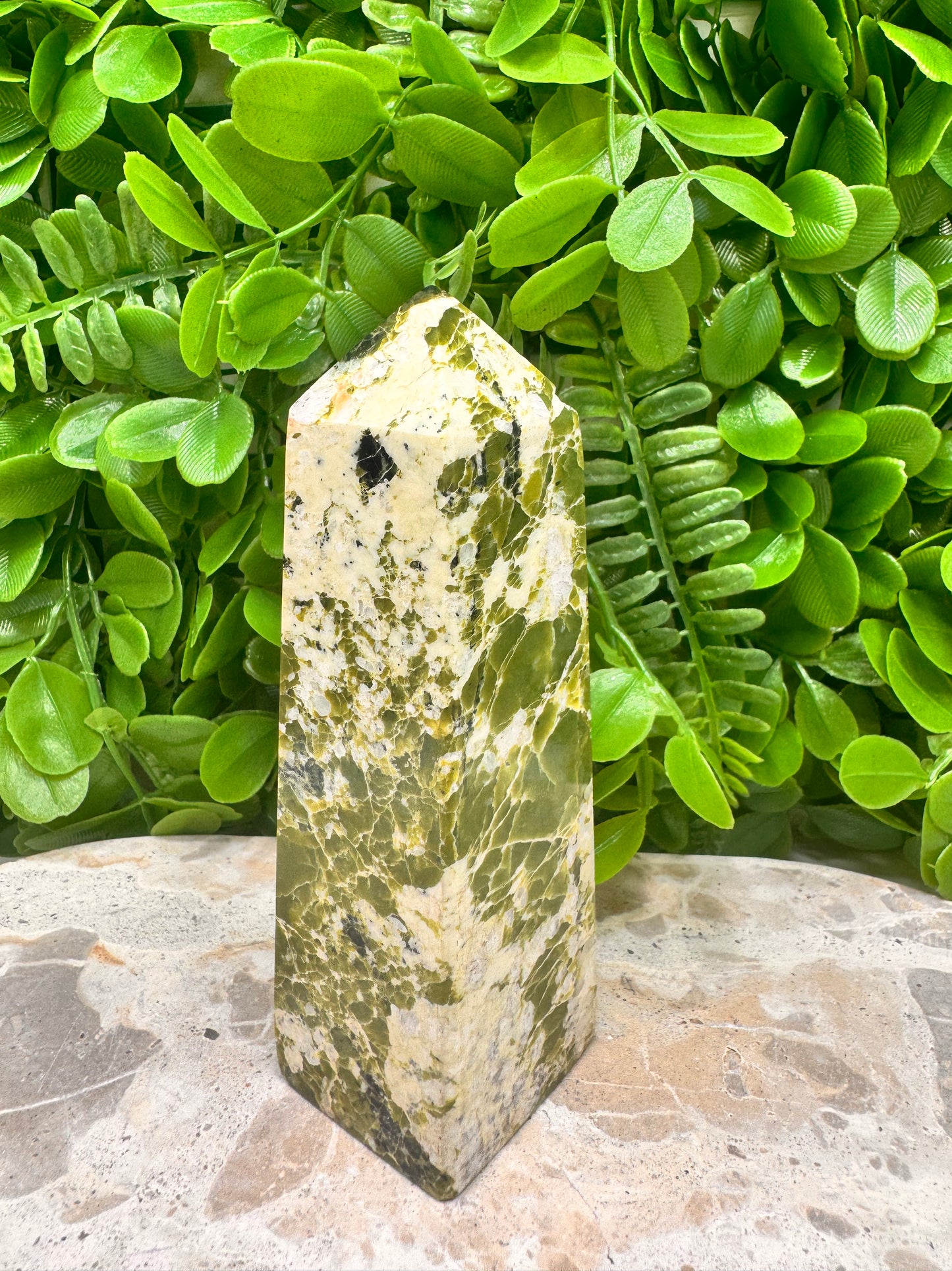 Tremolite Tower 414g