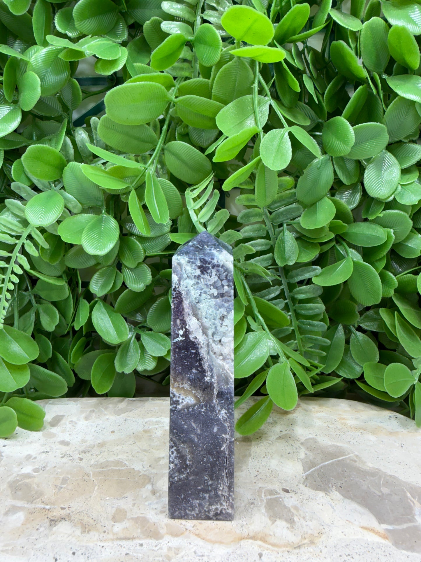 Grape Agate Point 144g