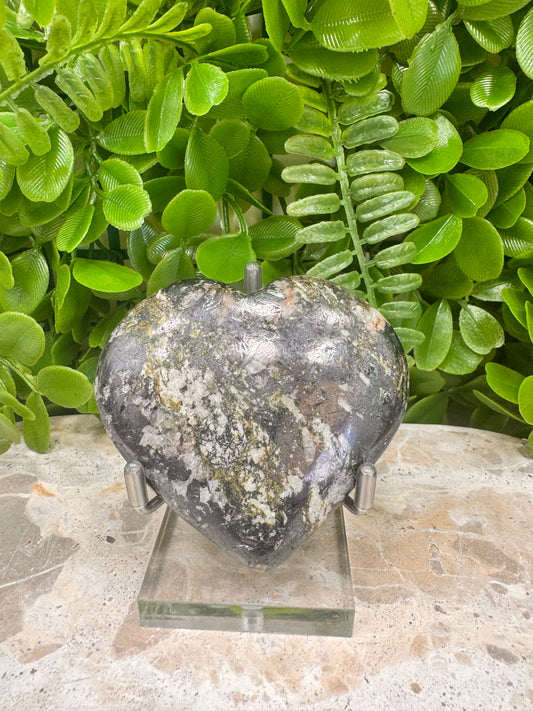 Epidote Hematite / Quartz Heart 206g
