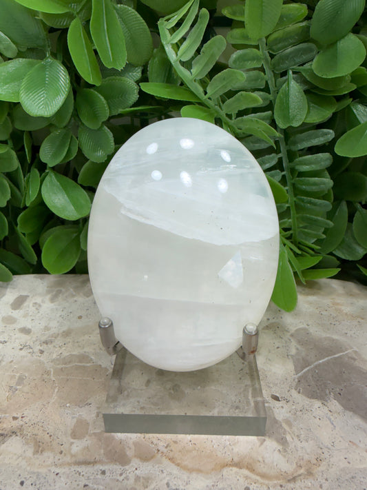 Silky White Calcite palm Stone 144g