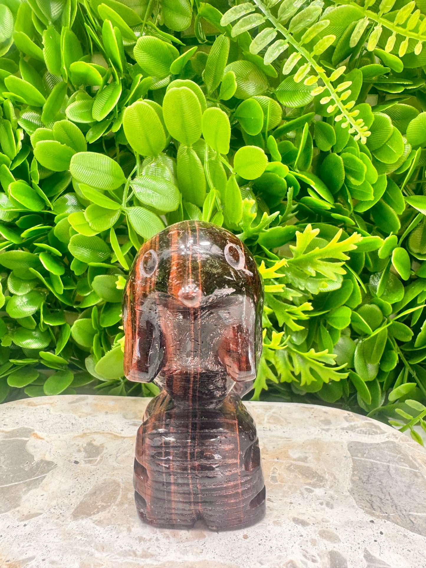 Red Tigers Eye Dolphin 616g