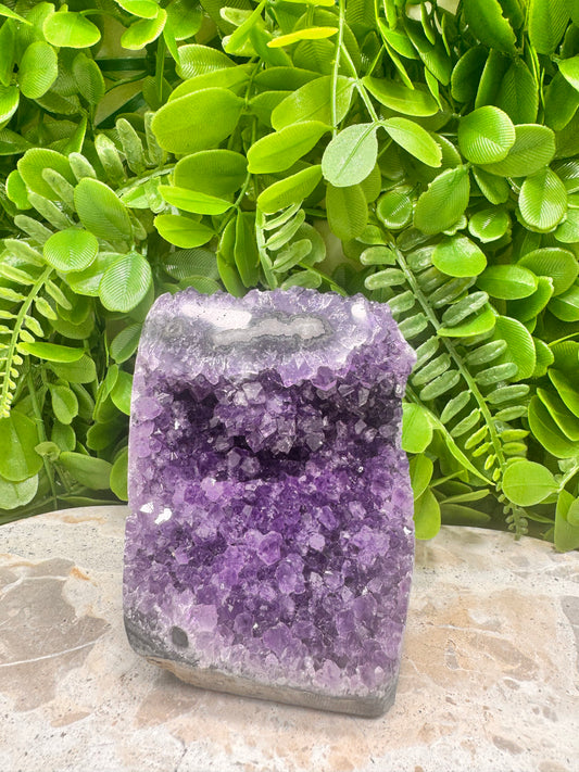 Amethyst Cave 516g