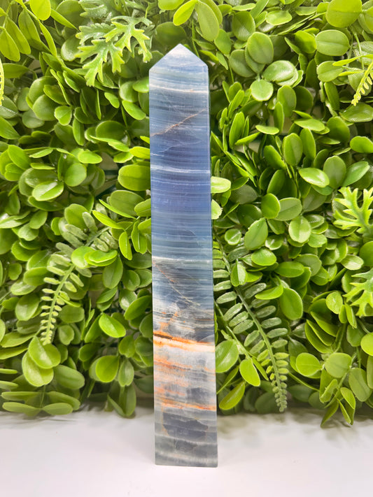 Blue Banded Onyx Tower 700g