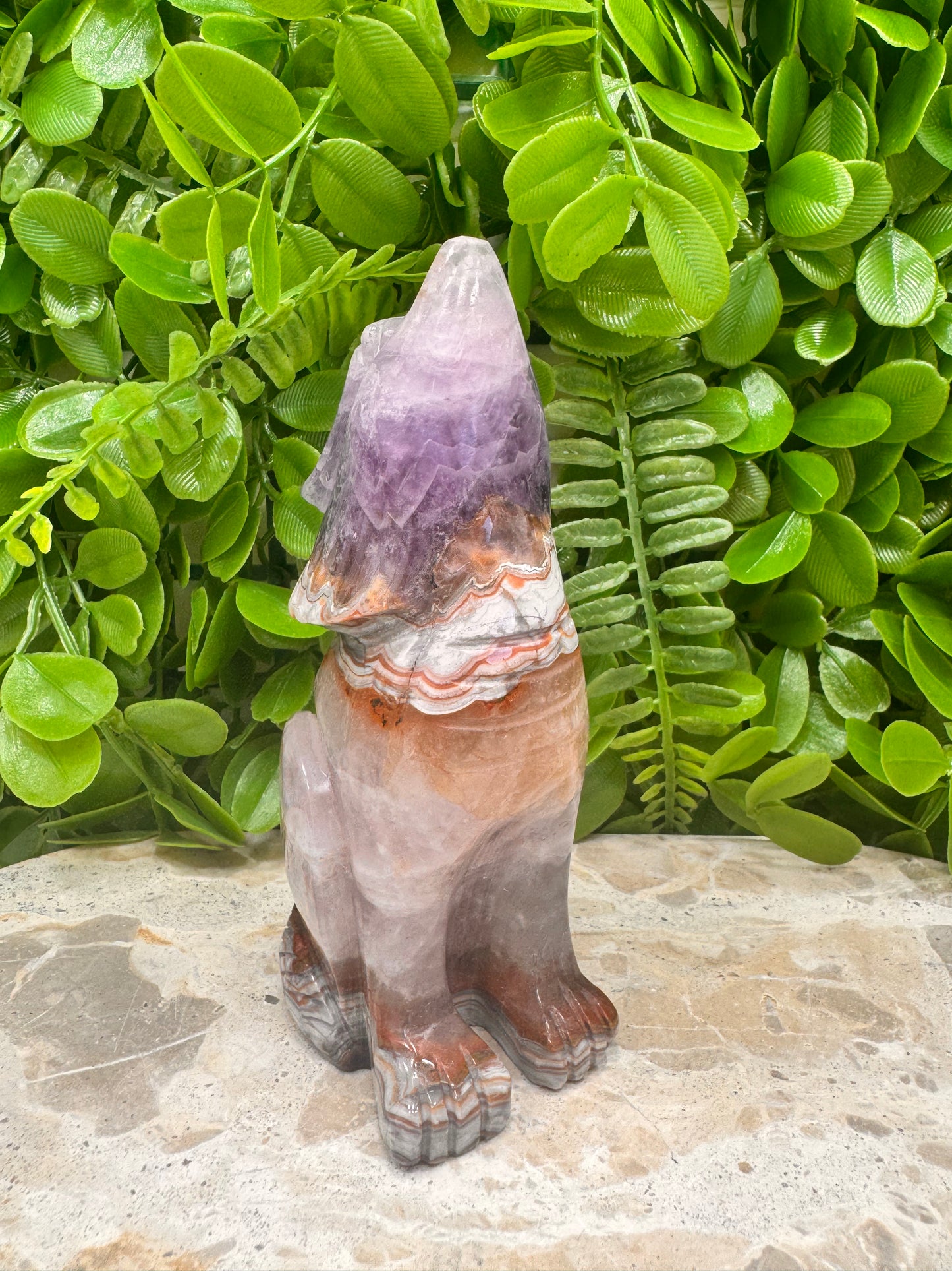 Amethyst/Mexican Agate Wolf 480g