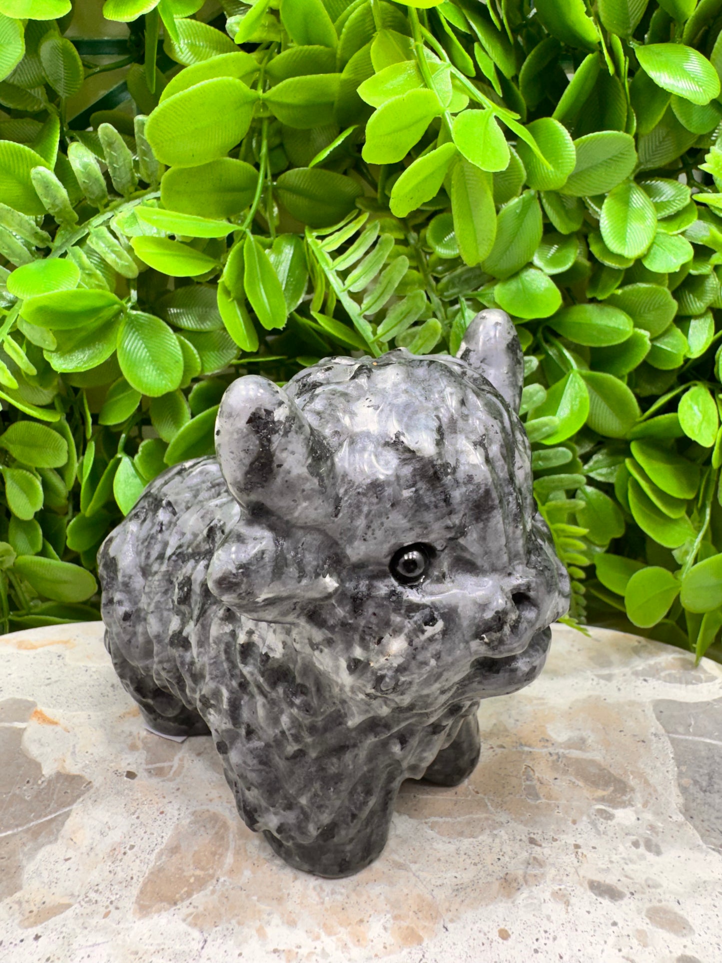 Larvikite Highland Cow 978g