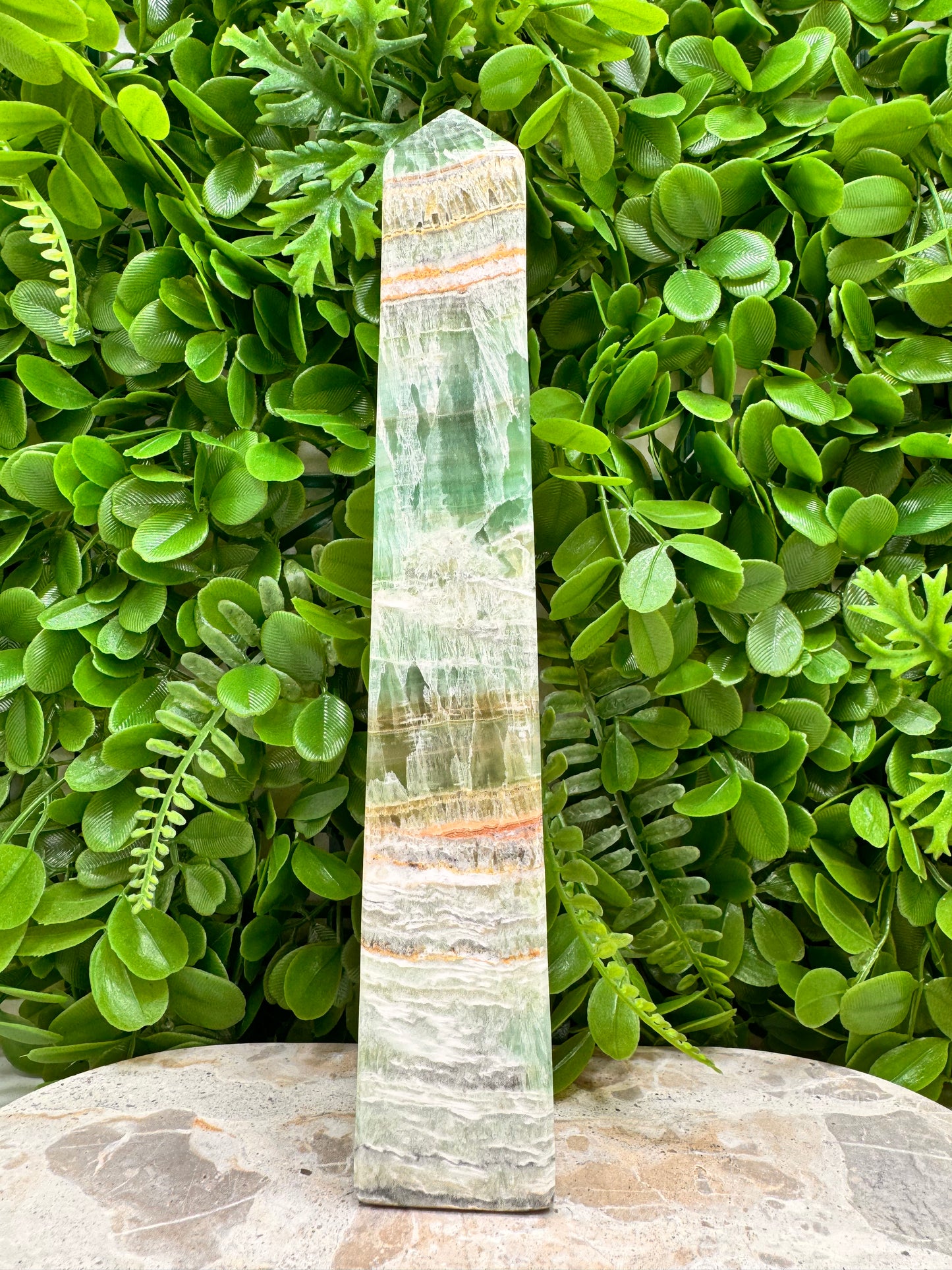 Emerald Kiwi Calcite Tower 960g
