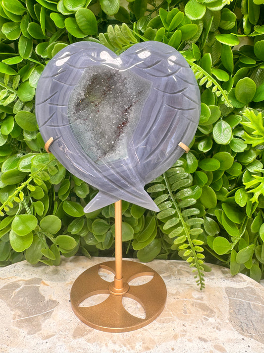 Druzy Agate With Amethyst Wings on Stand 420g