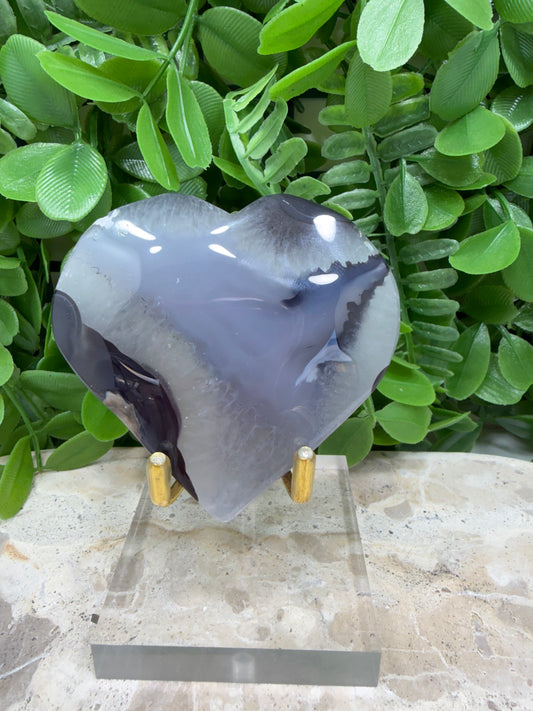 Volcanic Agate Heart 168g