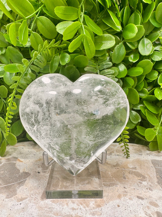 Clear Quartz Heart 421g