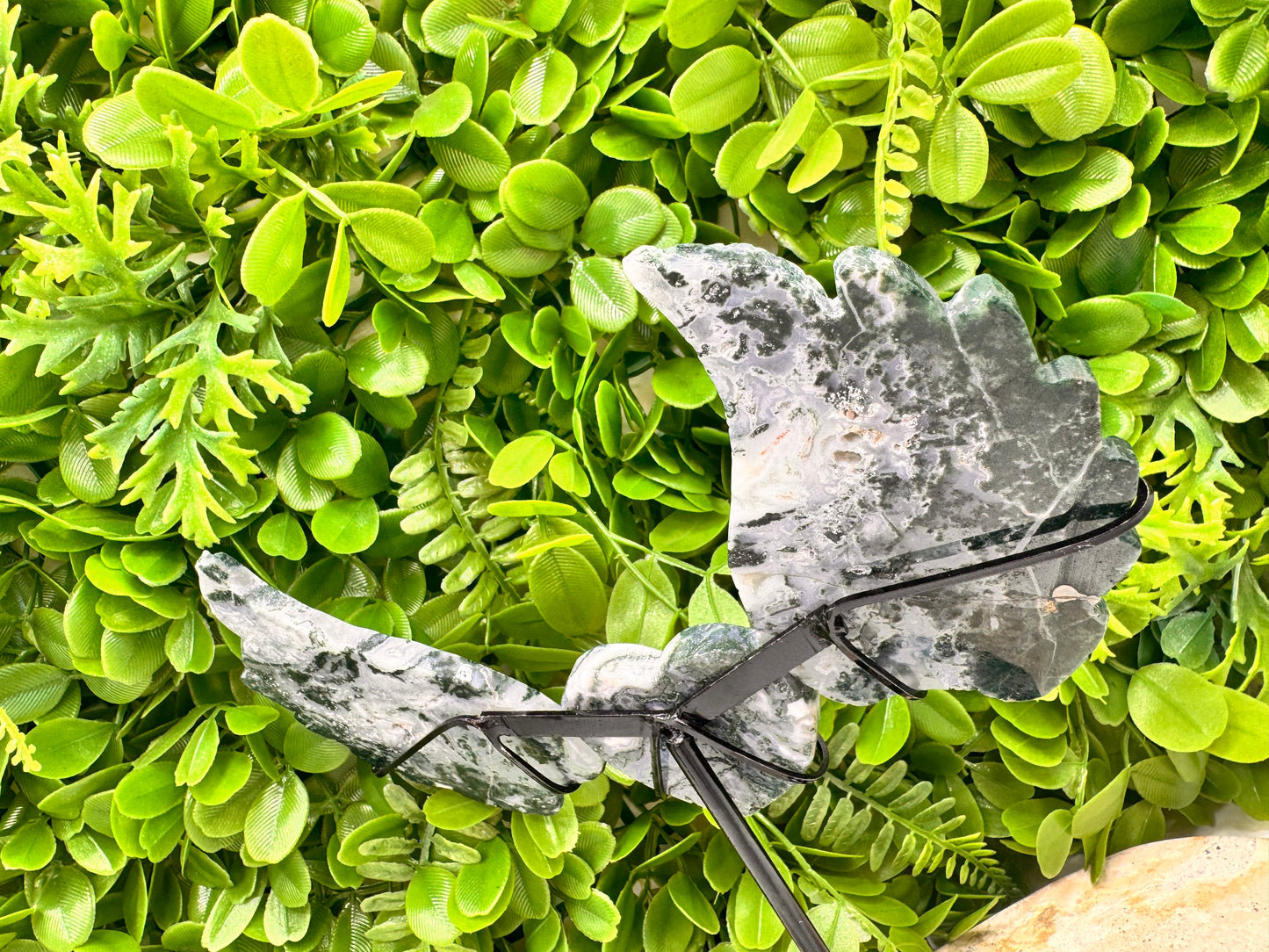 Moss Agate Heart Wings 426g