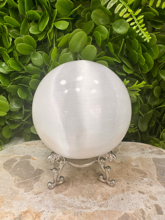 Selenite Sphere 1080g