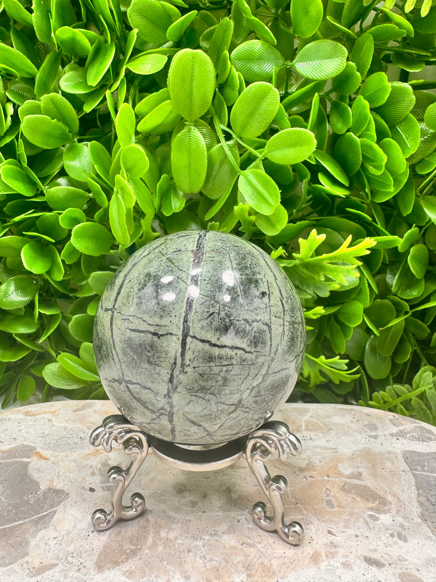 Black Vein Serpentine Sphere 520g