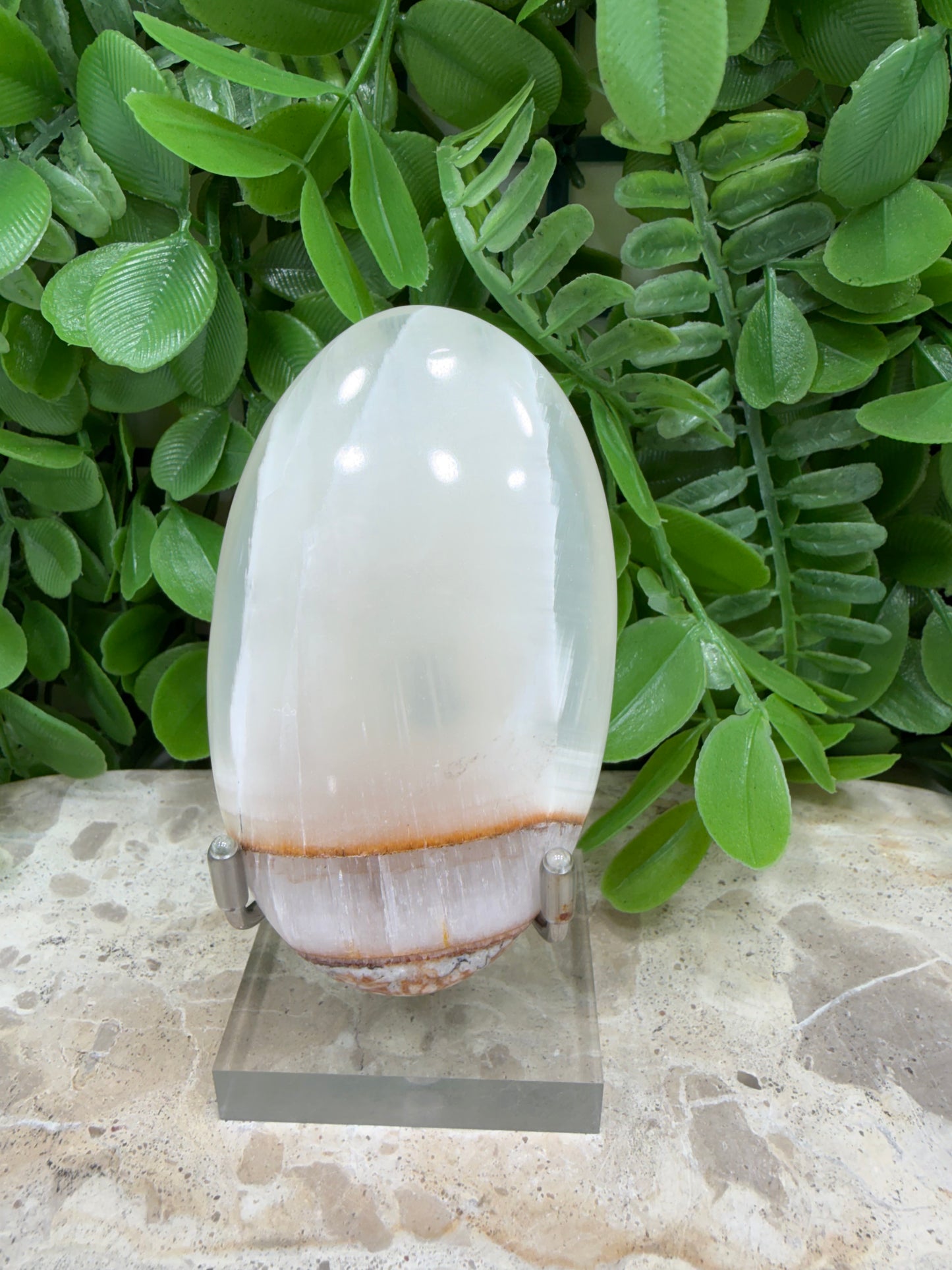 Dendritic Silky White Calcite Palm Stone 152g