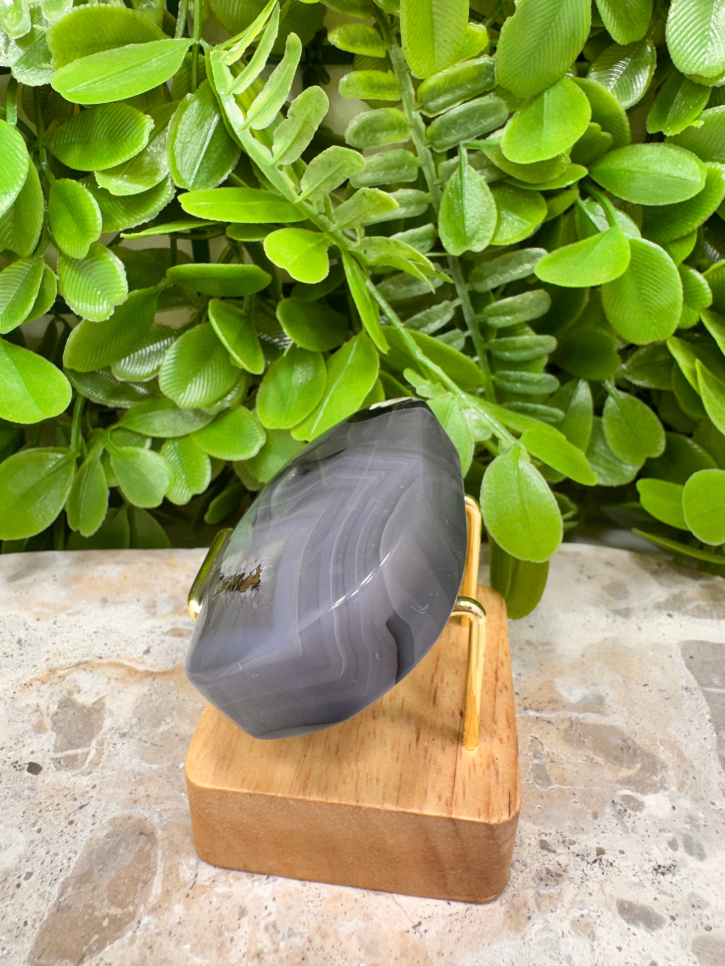 UV Volcanic Agate Palm Stone 94g