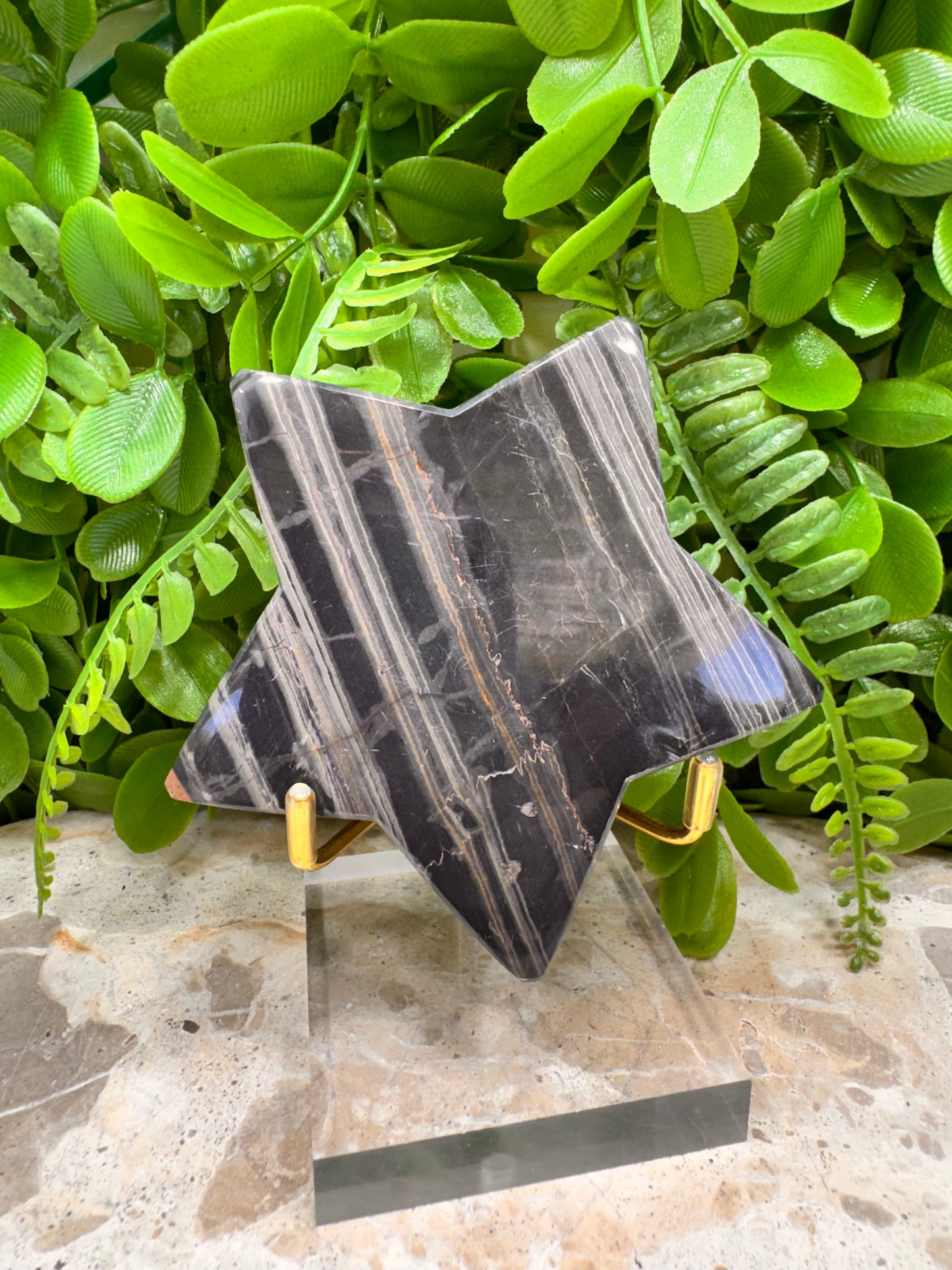 Black Banded Onyx Star 216g