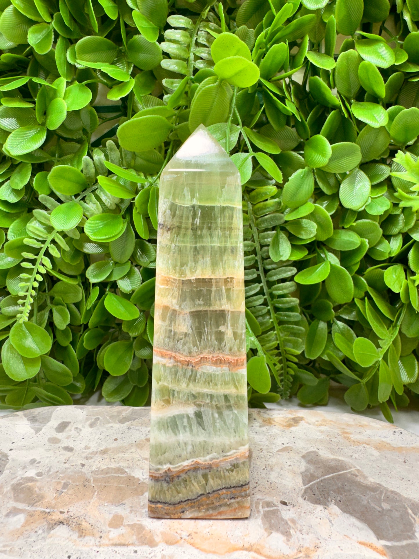 Emerald Kiwi Calcite Tower 422g
