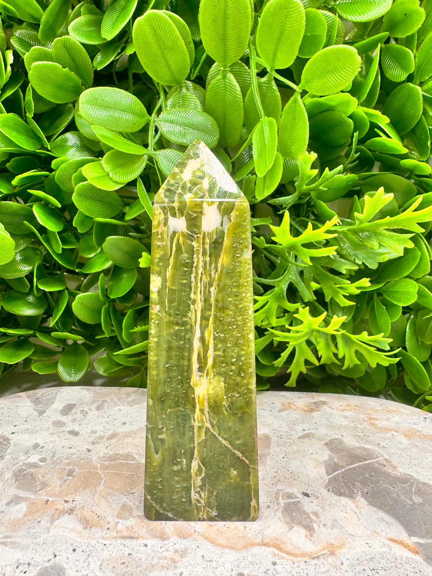 Tremolite Tower 358g
