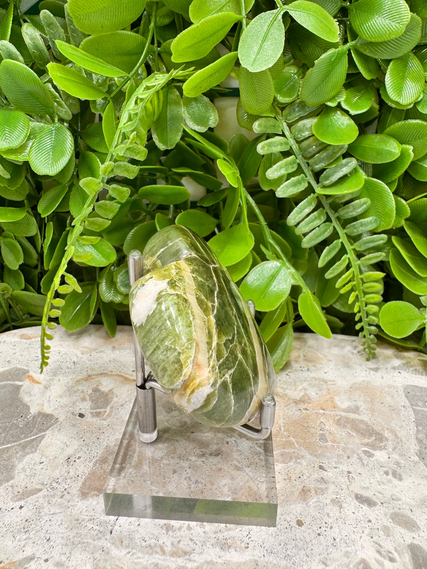 Tremolite Heart 124g