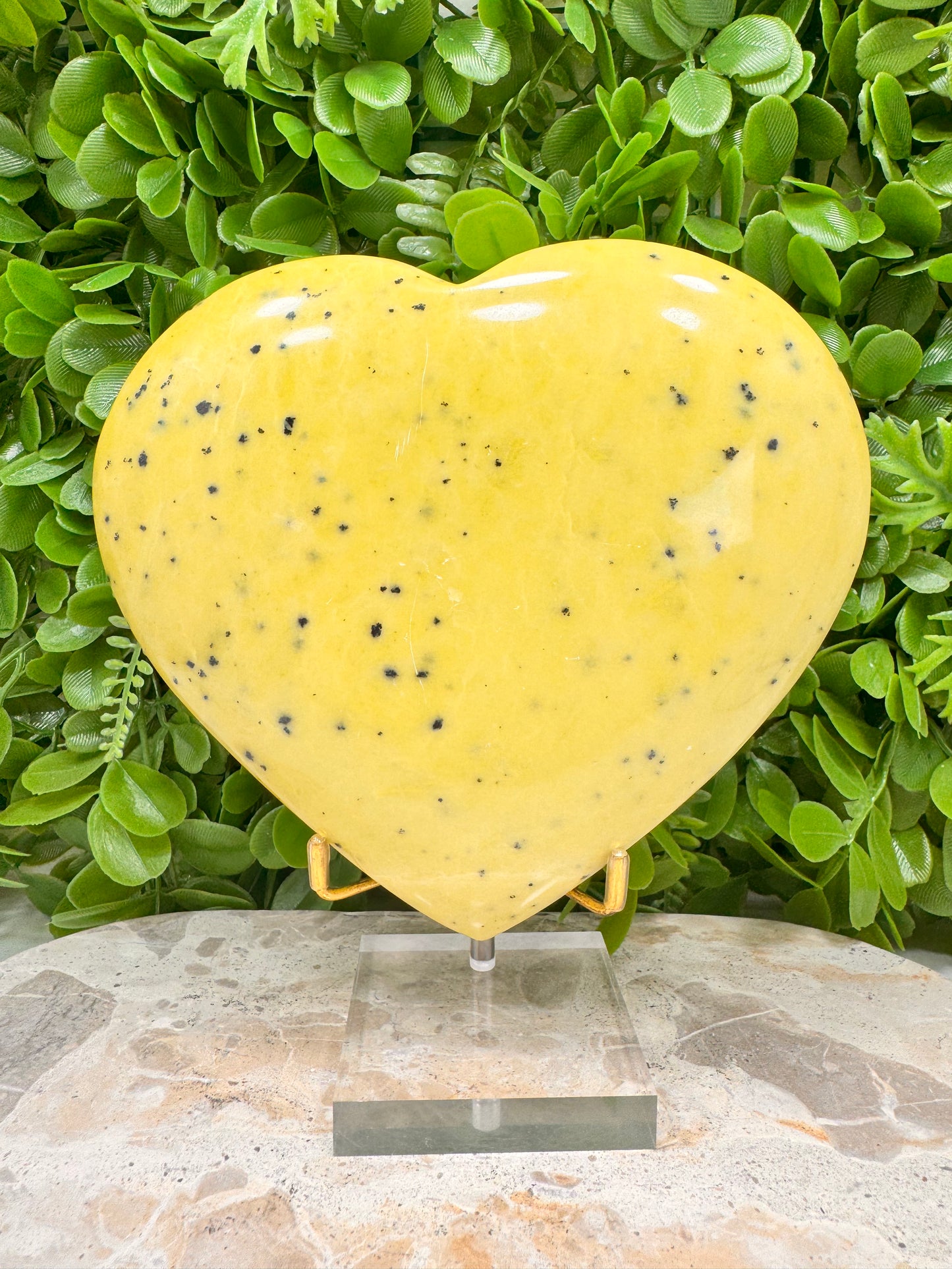 Yellow Jade with Hematite Heart 1280g