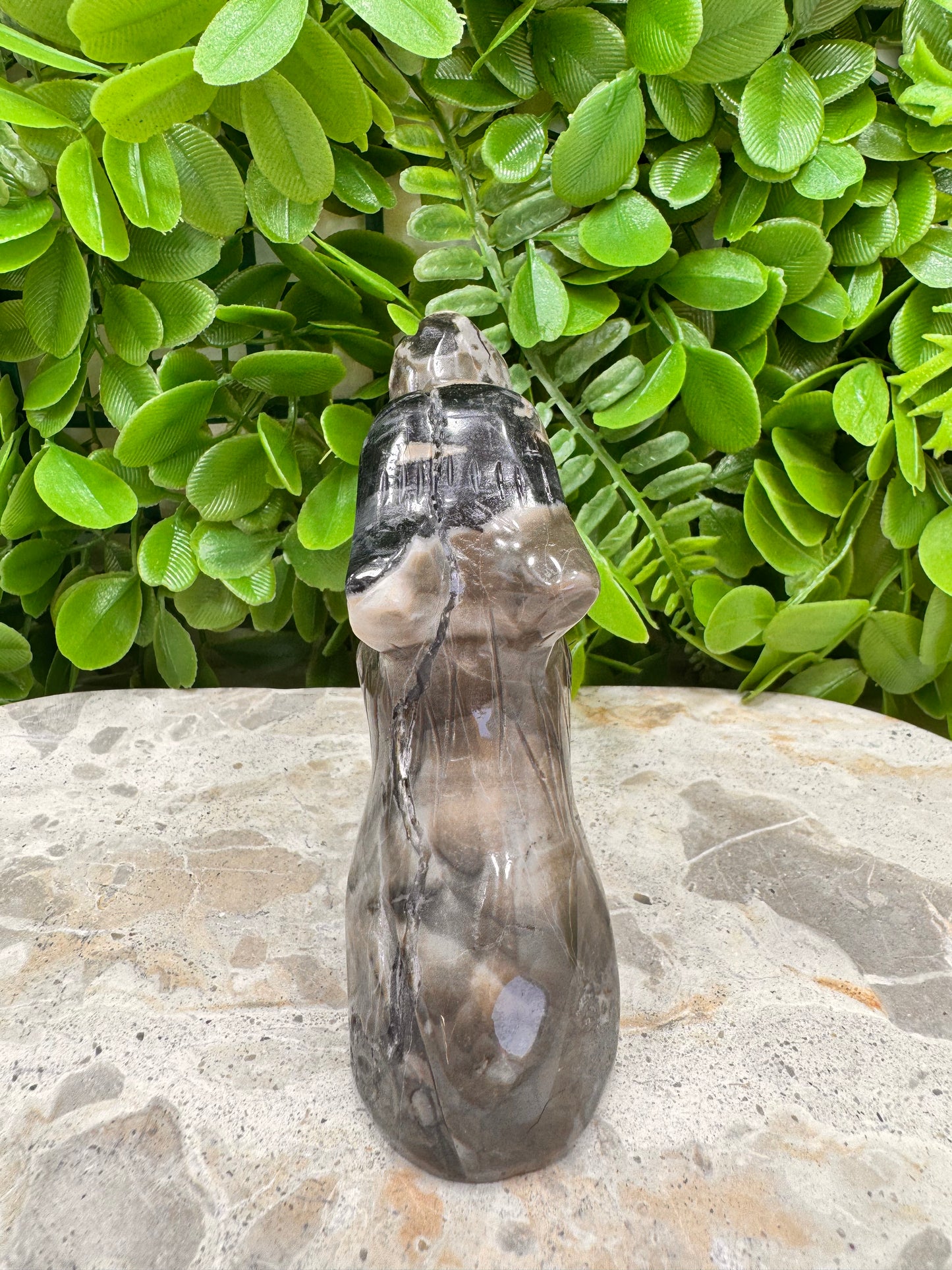 Volcanic Agate Wolf 288g