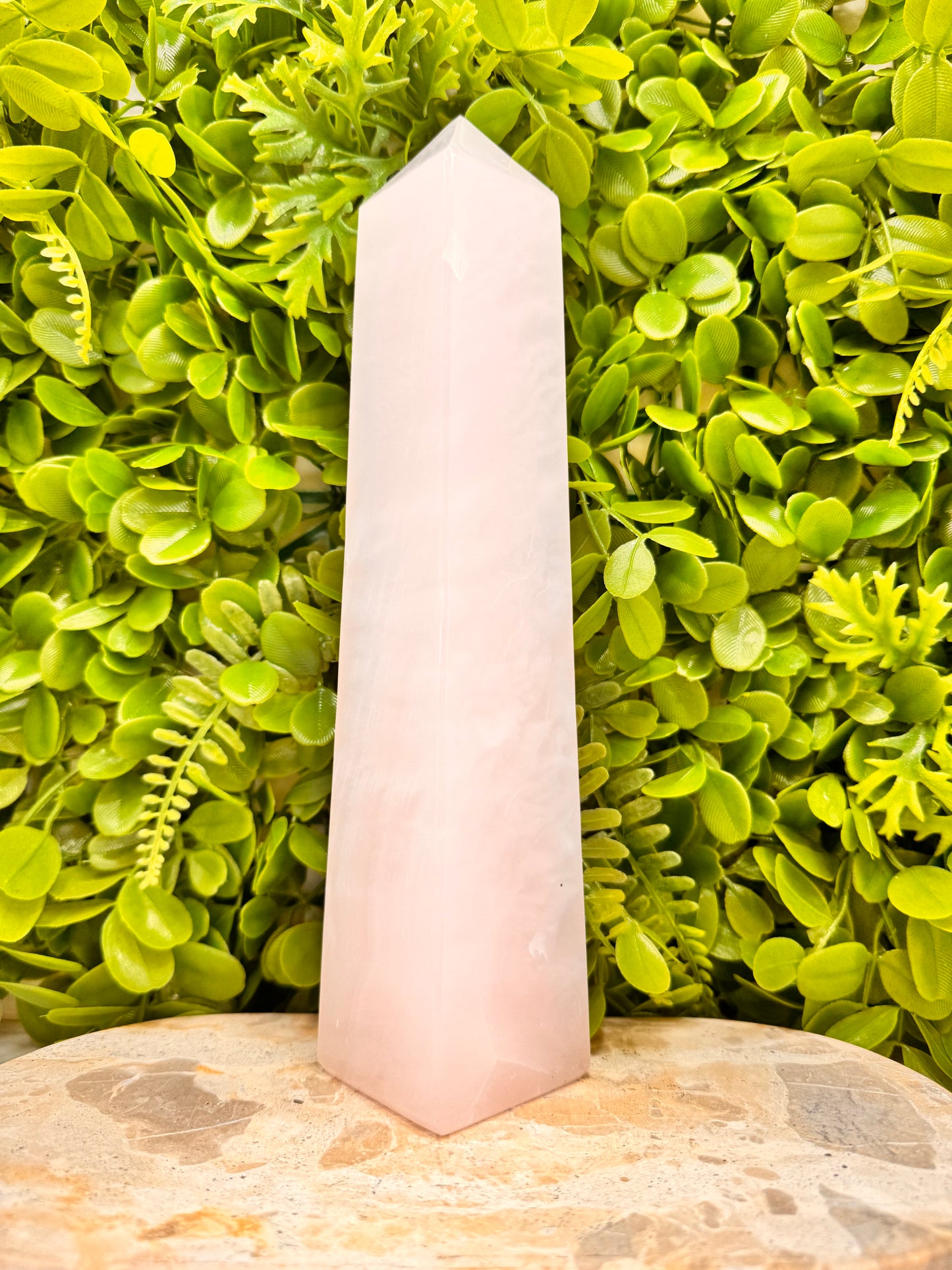 Pink Mangano Tower 1584g