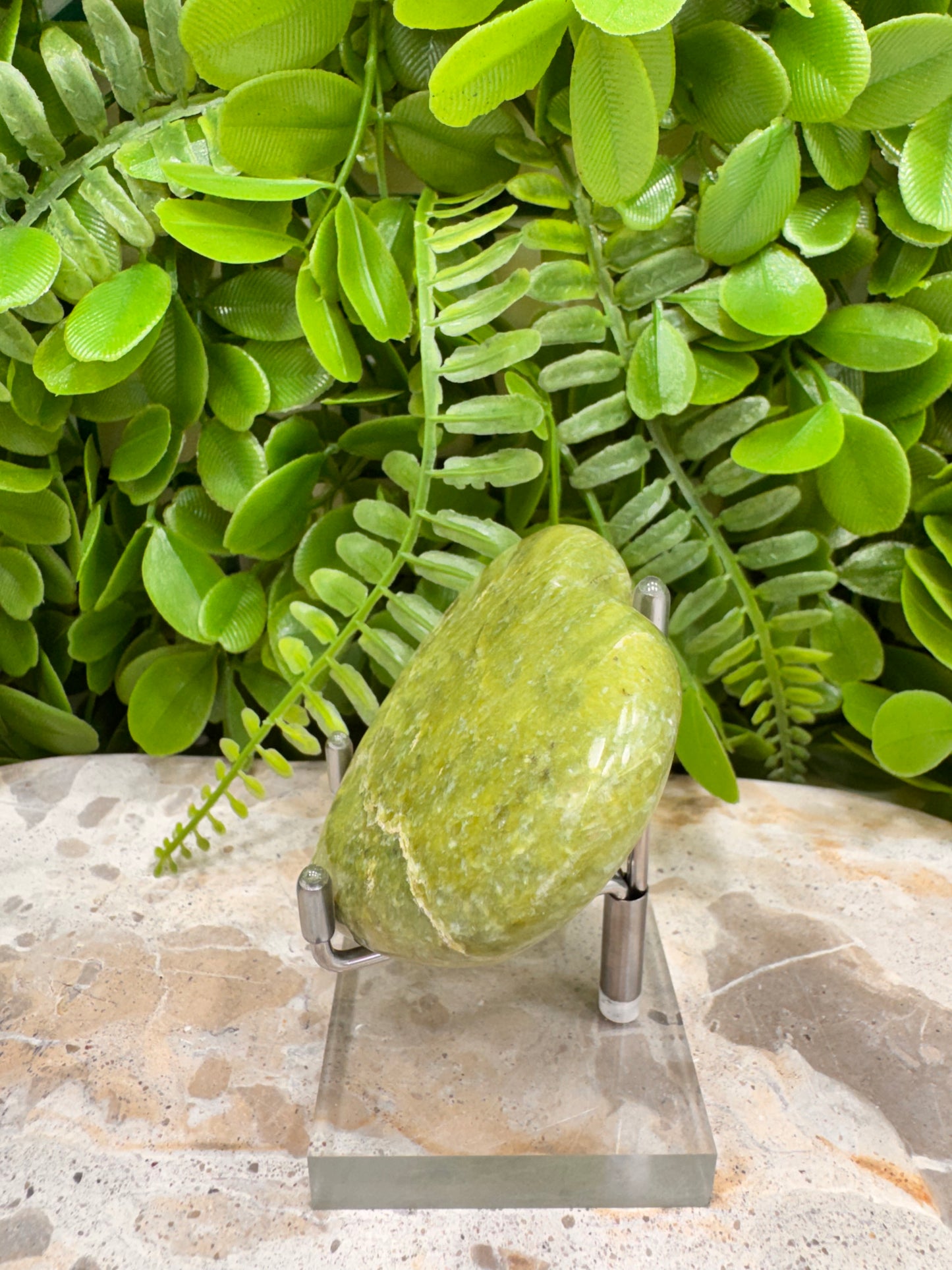 Tremolite Heart 112g