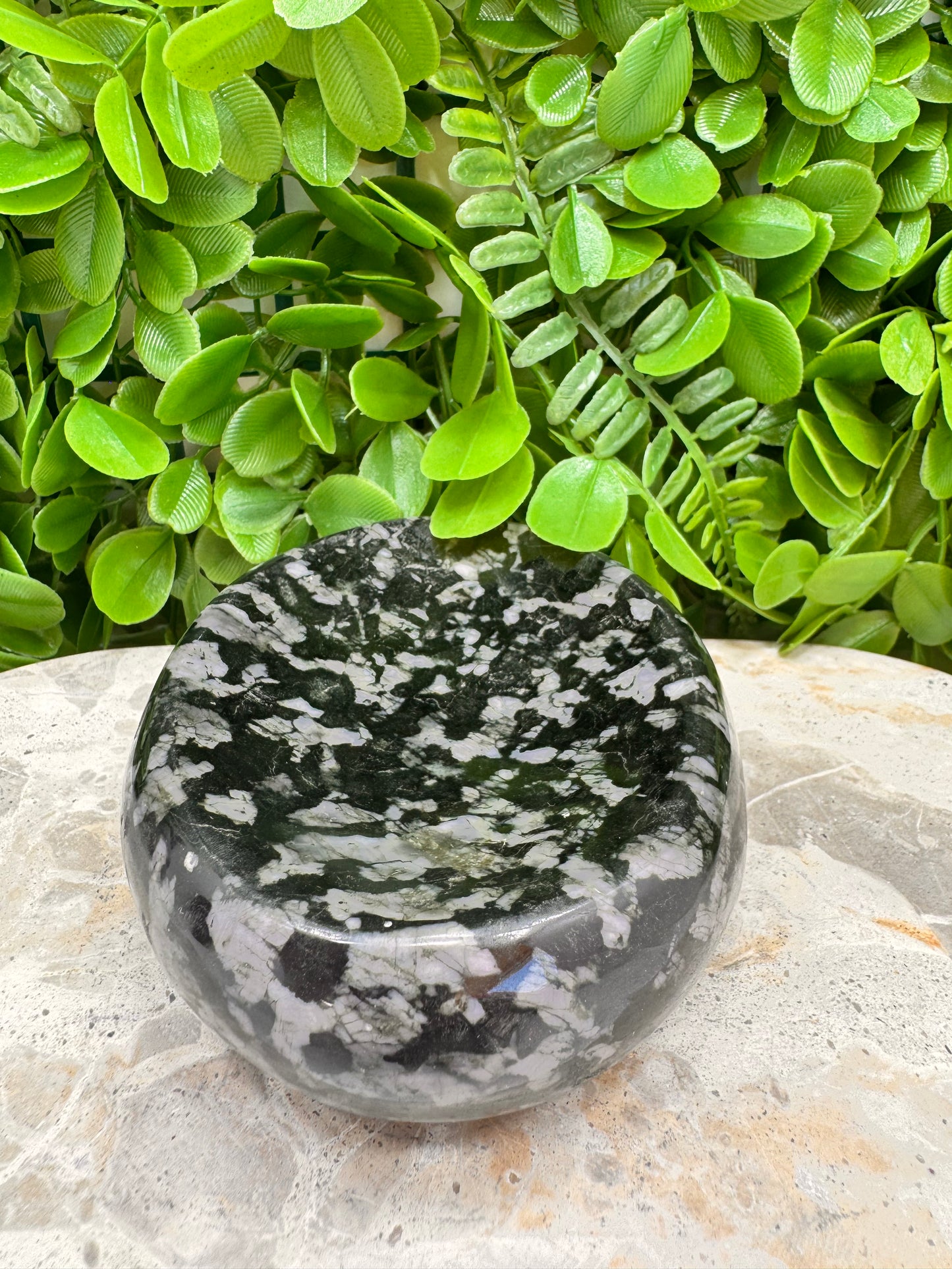 Mystic Merlinite Bowl 716g