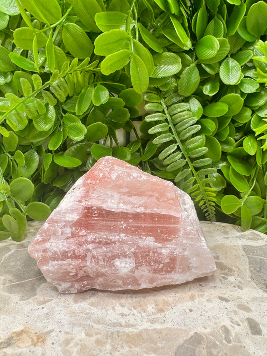 Strawberry Quartz Raw 748g