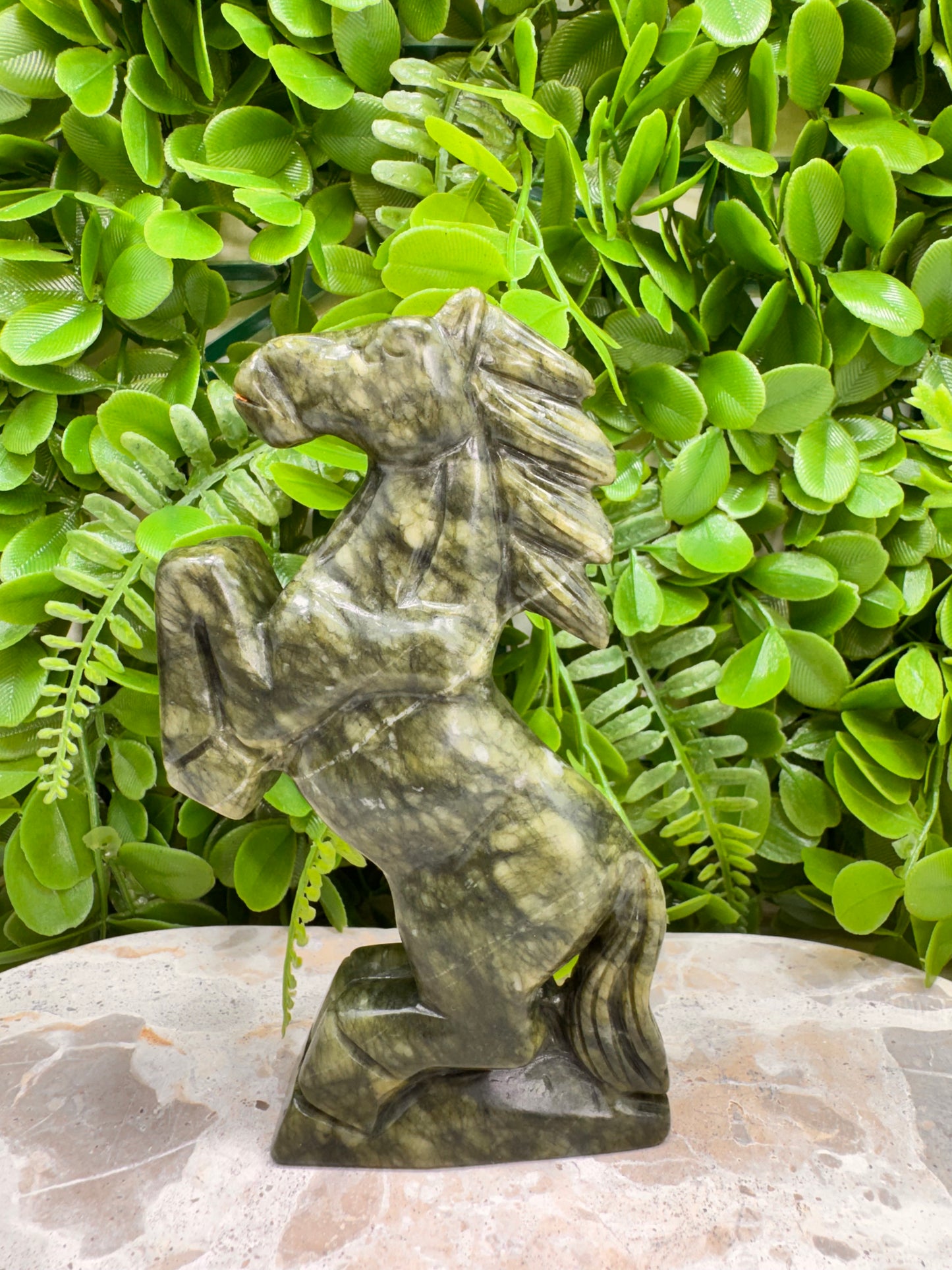 Serpentine Horse 374g