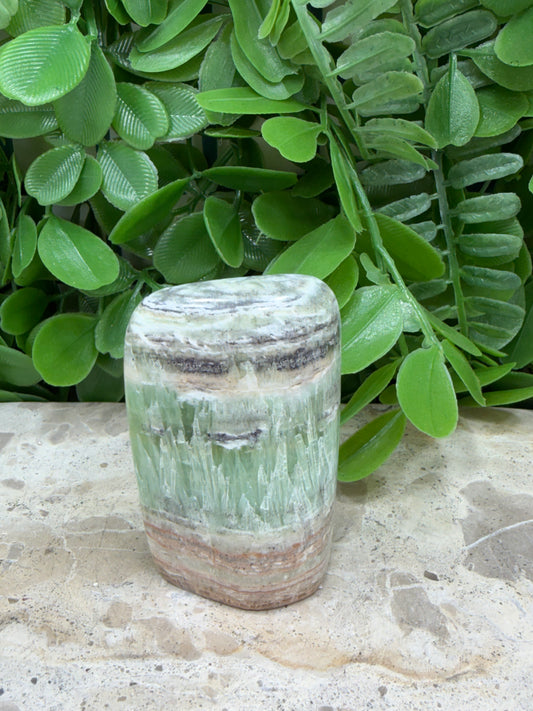 Emerald Kiwi Calcite Freeform | Balance • Renewal • Harmony