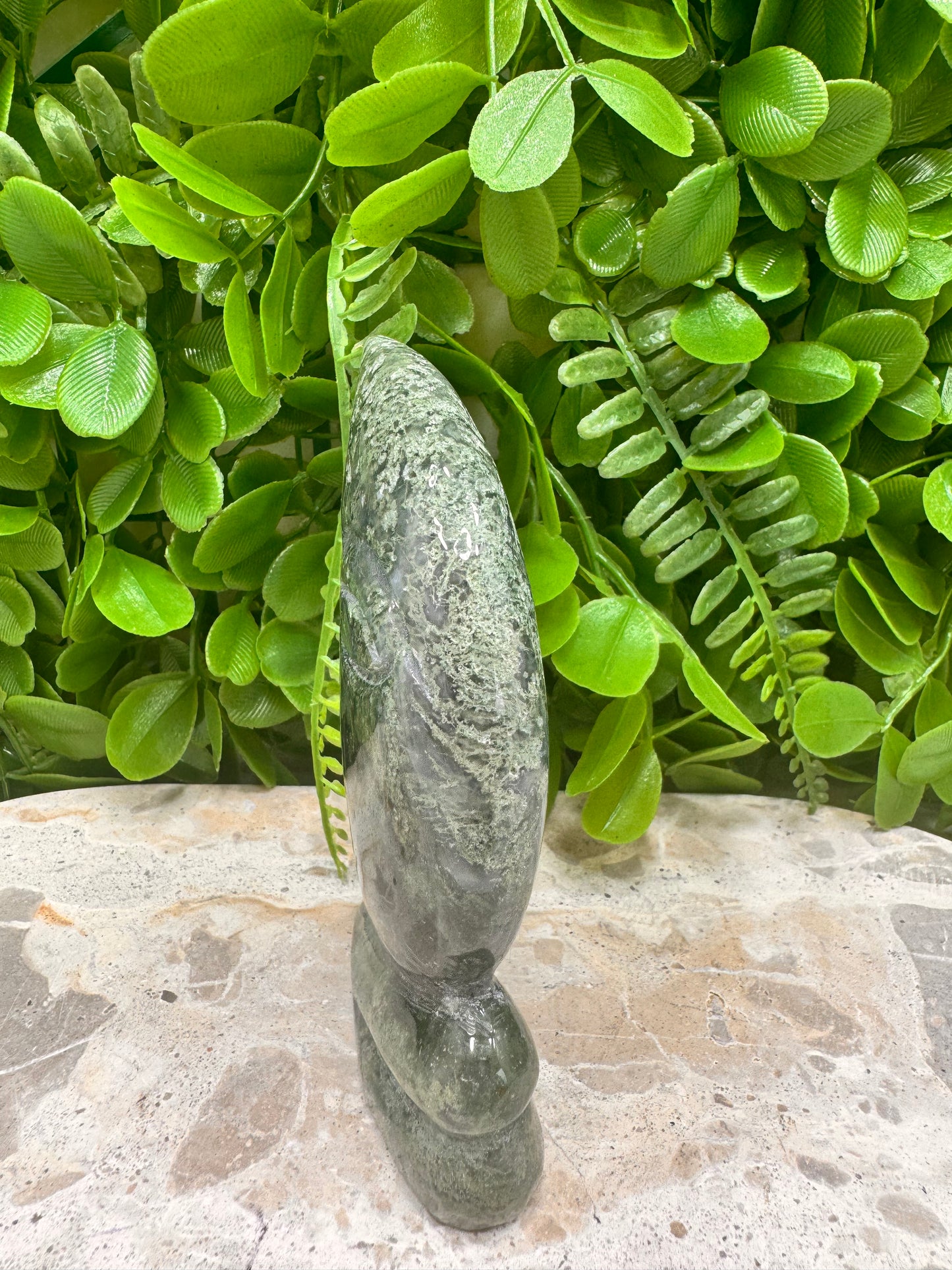 Moss Agate Moon 212g