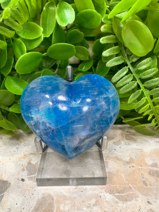 Apatite Heart 214g