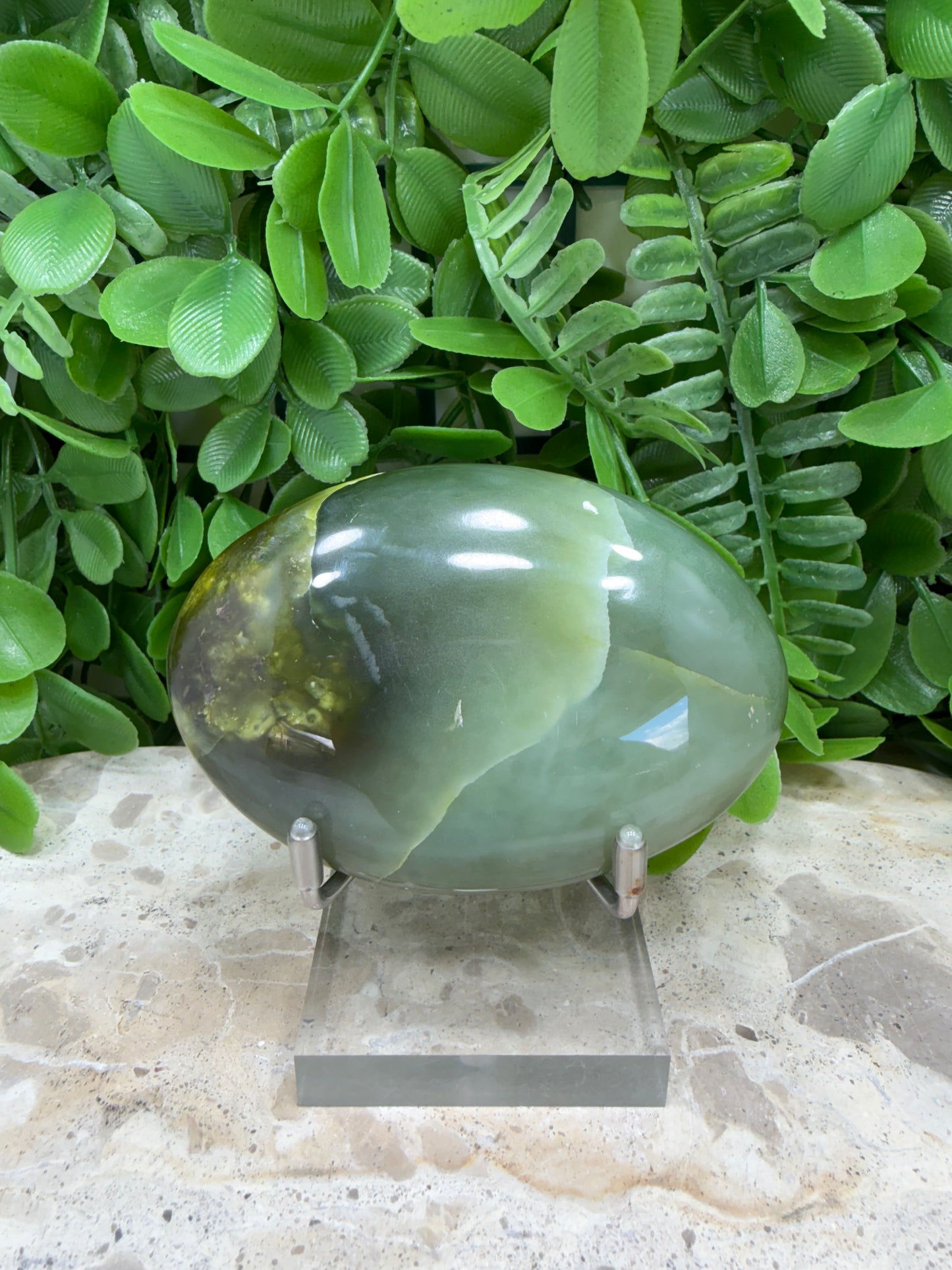 Green Jade Palm Stone 168g