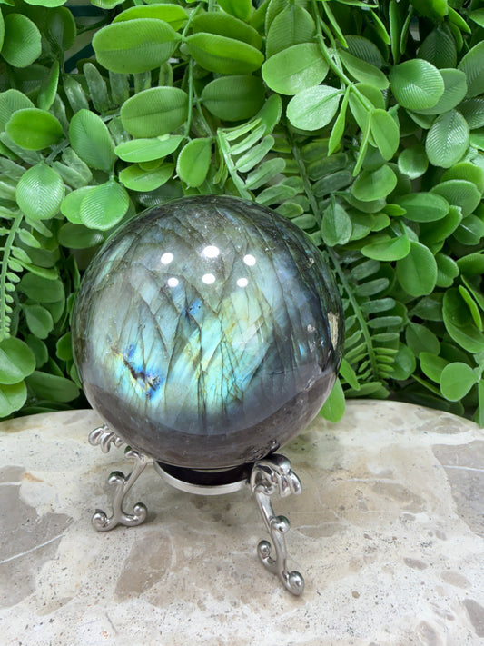 Labradorite Sphere | Protection • Intuition • Transformation