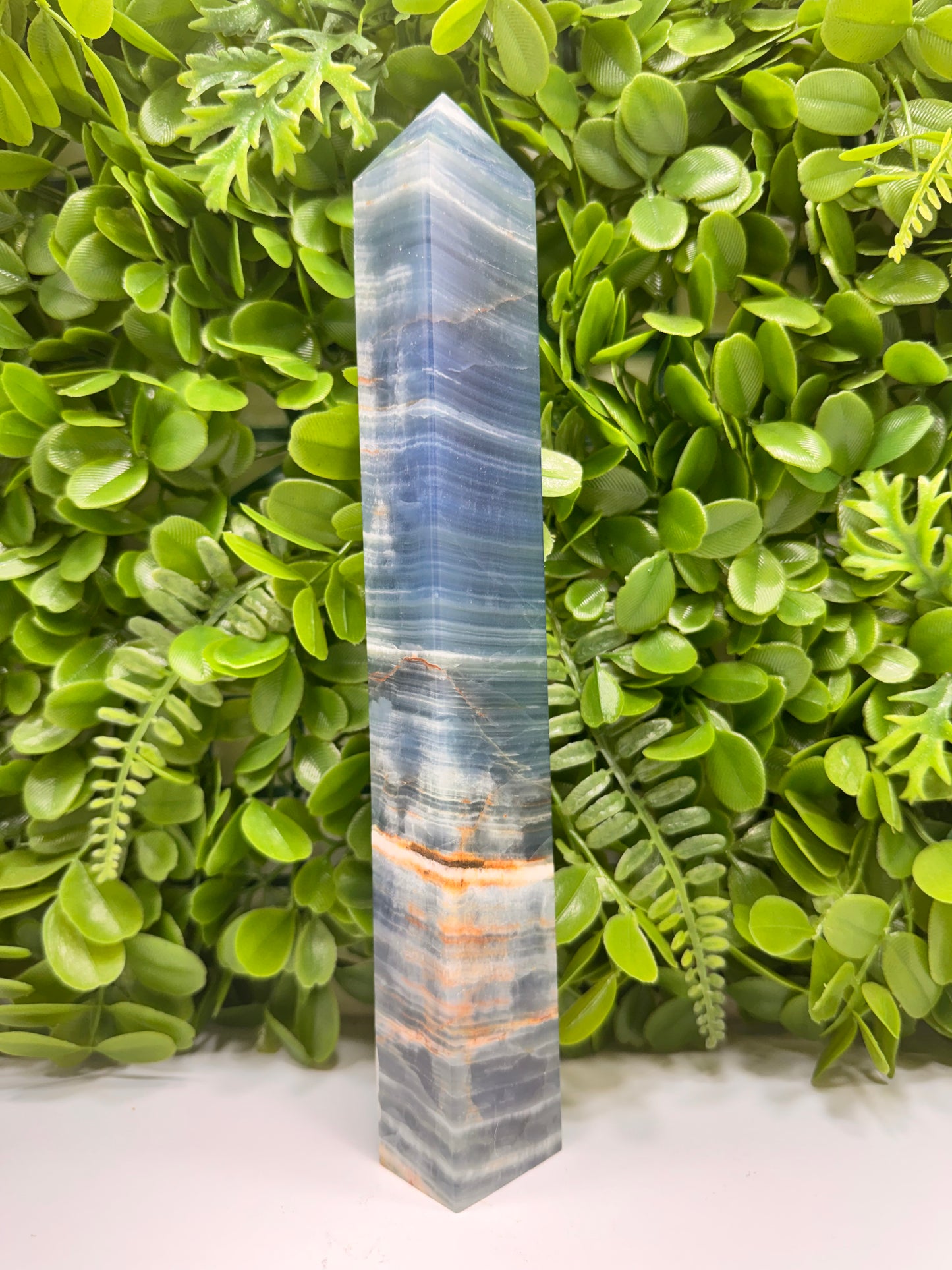 Blue Banded Onyx Tower 700g