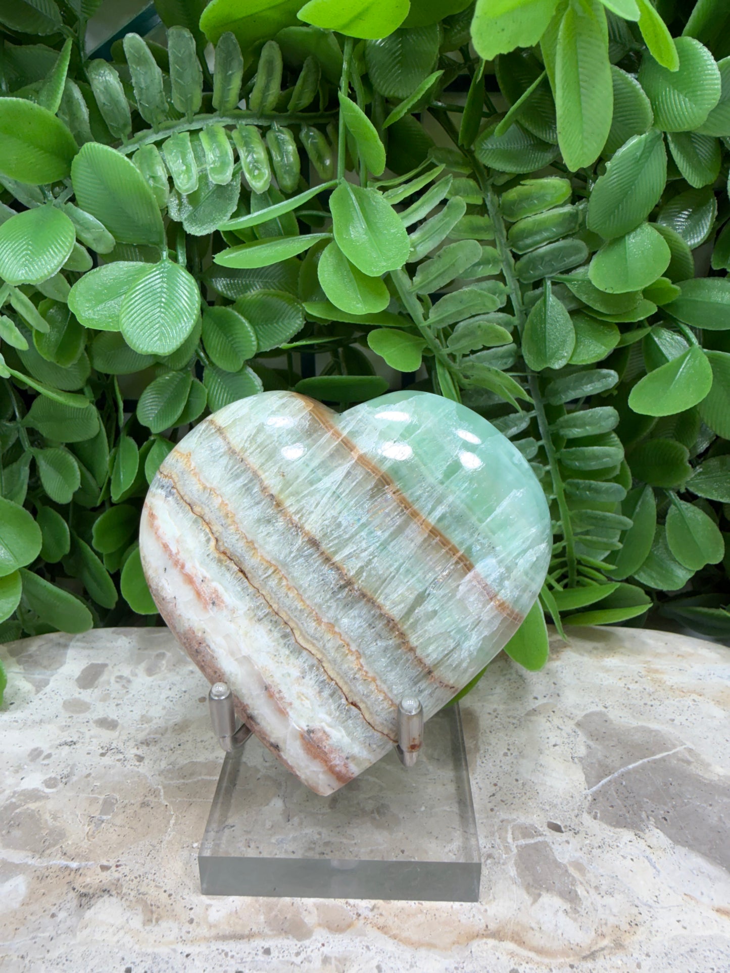 Emerald Kiwi Calcite Heart 166g
