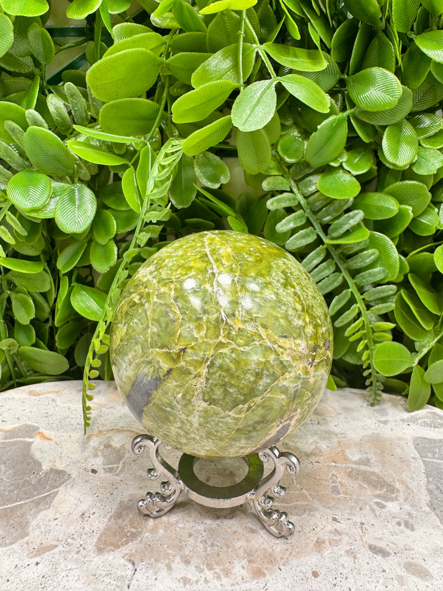 Tremolite Sphere 454g