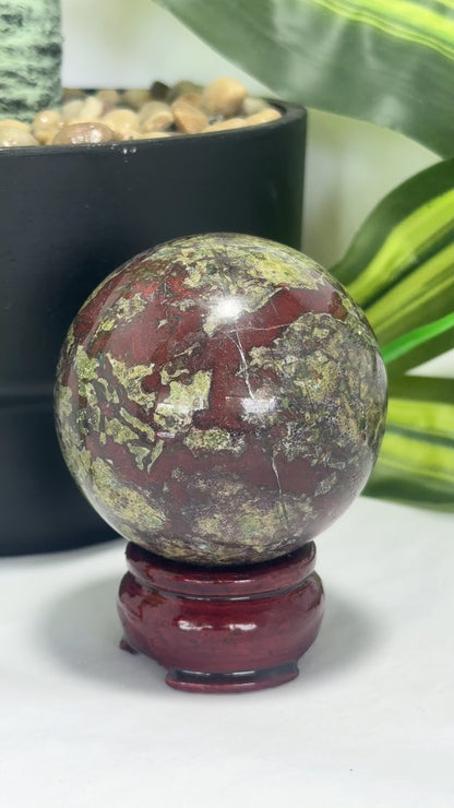 Dragon Blood Sphere 386g