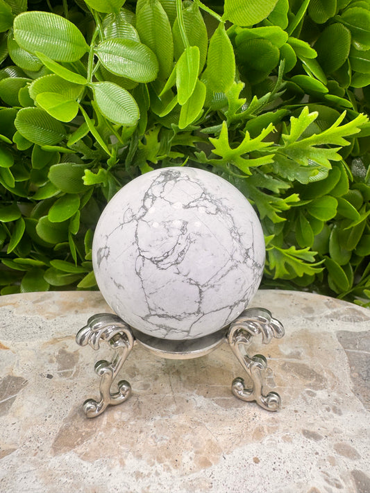 Howlite Sphere 322g