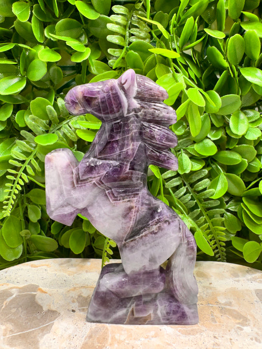 Chevron Amethyst Horse 310g