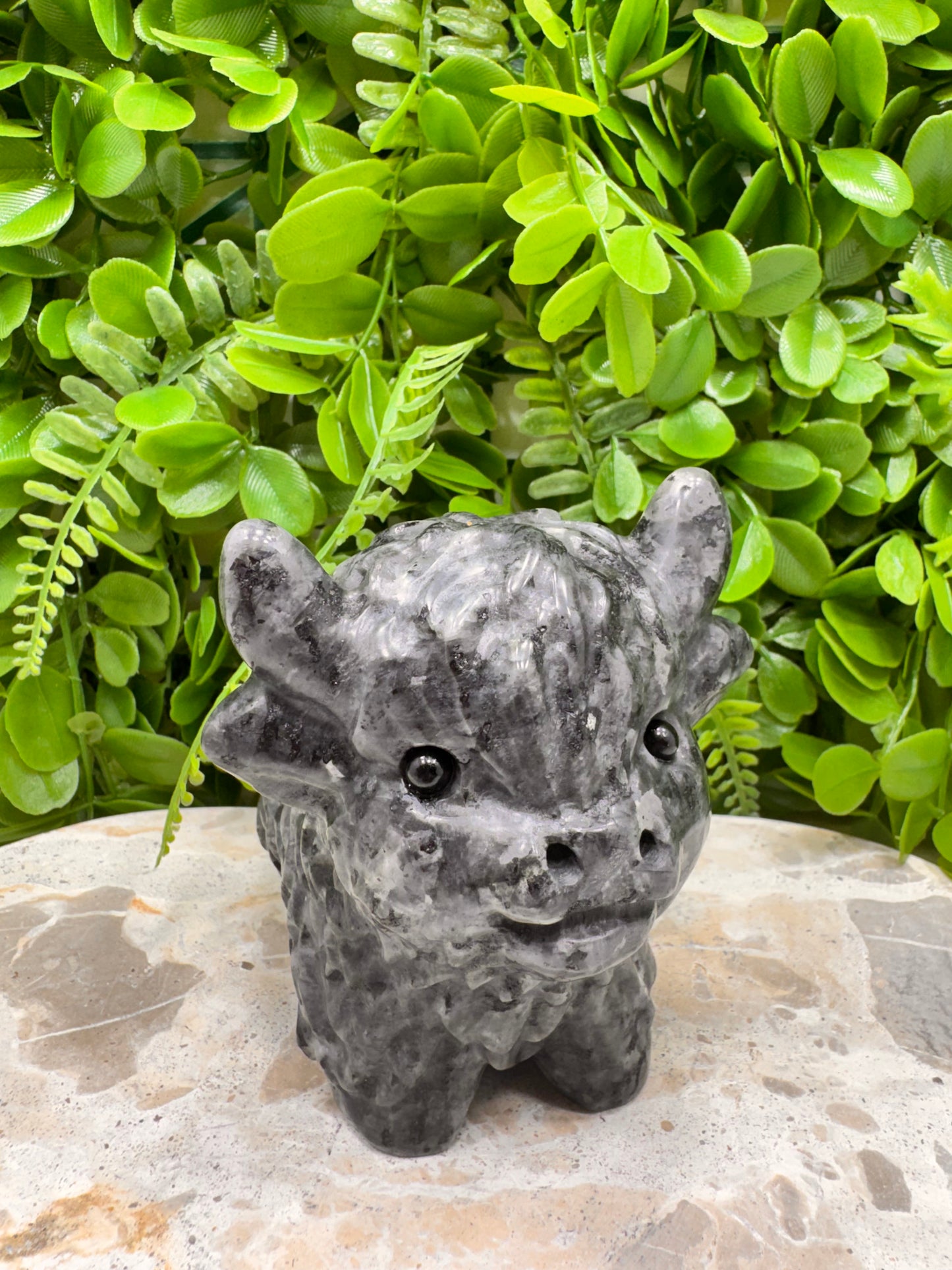 Larvikite Highland Cow 978g