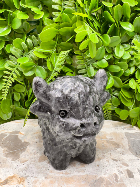 Larvikite Highland Cow 978g