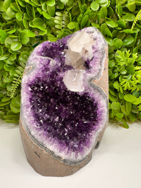 Amethyst Freeform With Calcite 3004g