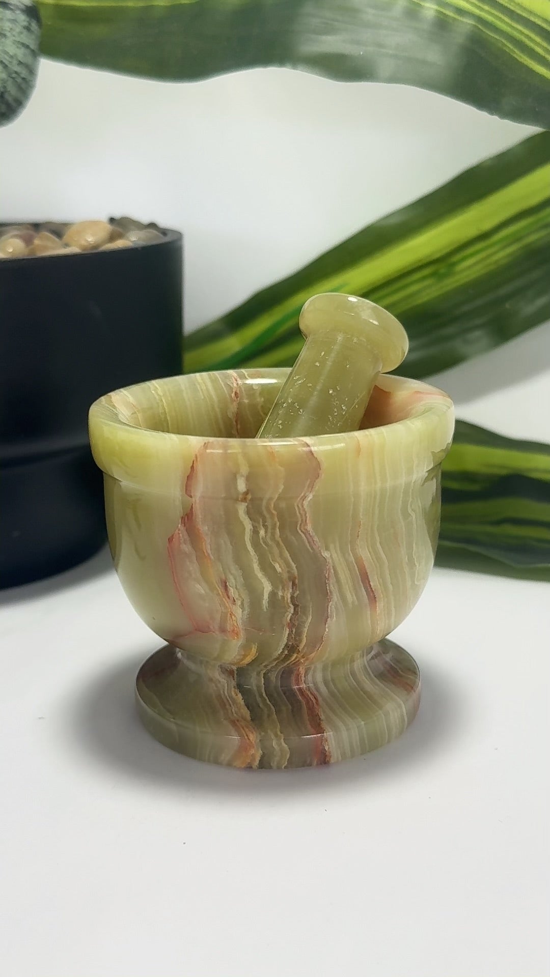 Mortar & Pestle Green banded Onyx 442g