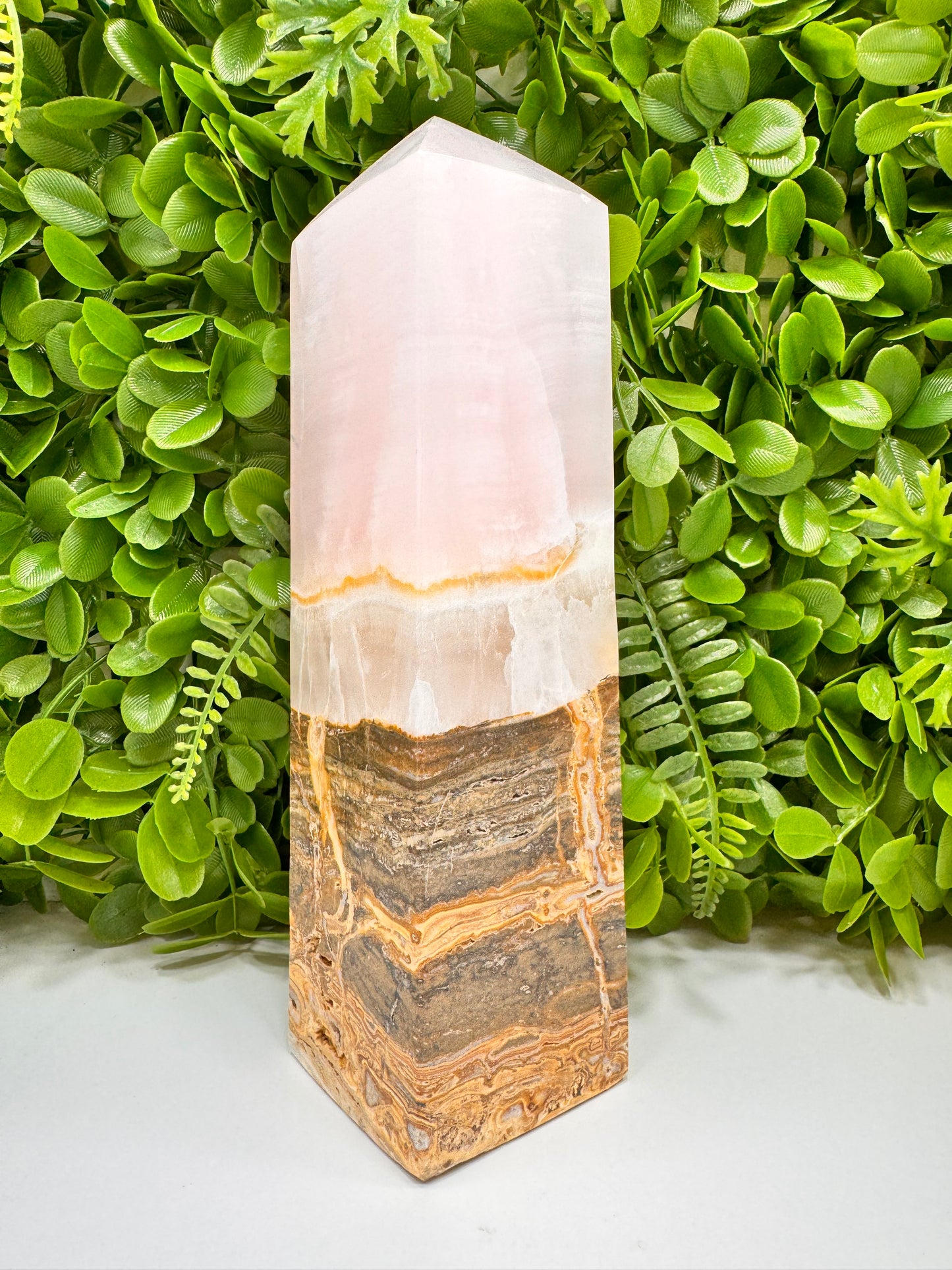 Pink Mangano / Pakistan Bumble Bee Jasper Tower 2336g