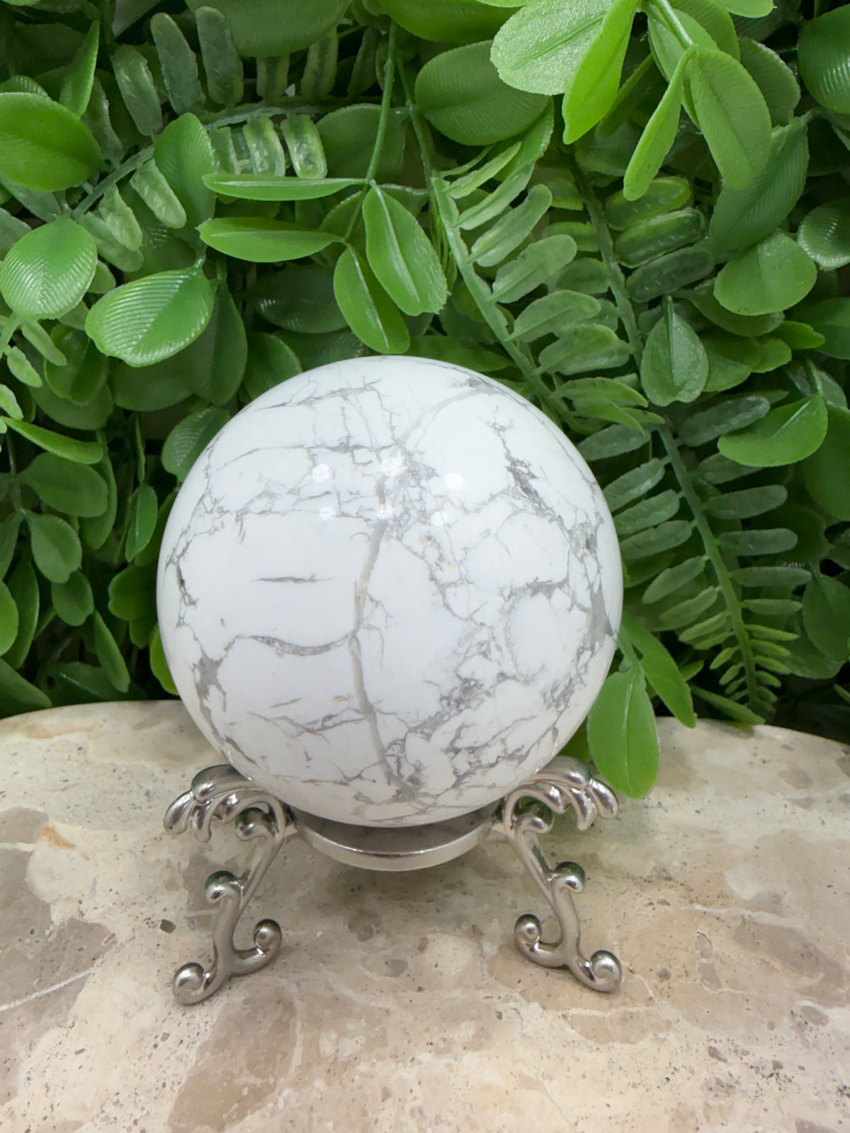 Howlite Sphere | Calm • Patience • Balance